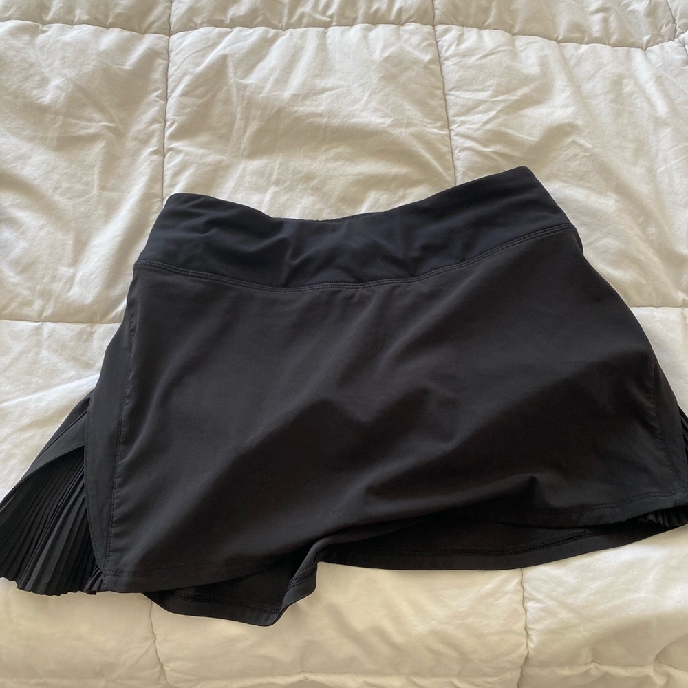 black lulu lemon tennis skirt